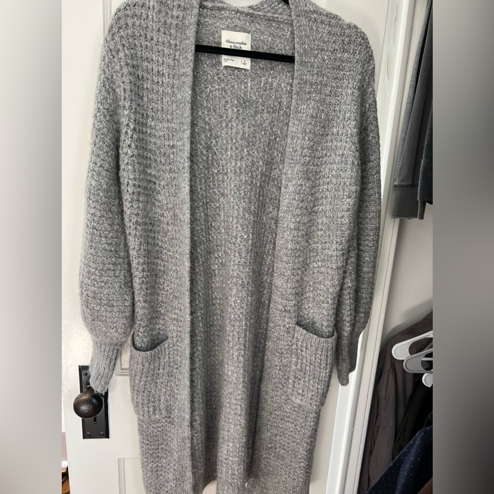 Abercrombie & Fitch Long Knit Cardigan